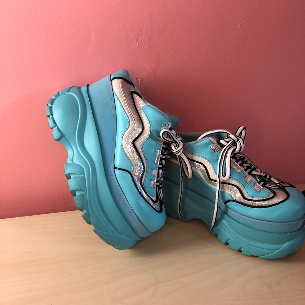 Dolls kill Delia’s blue platform mule sneakers